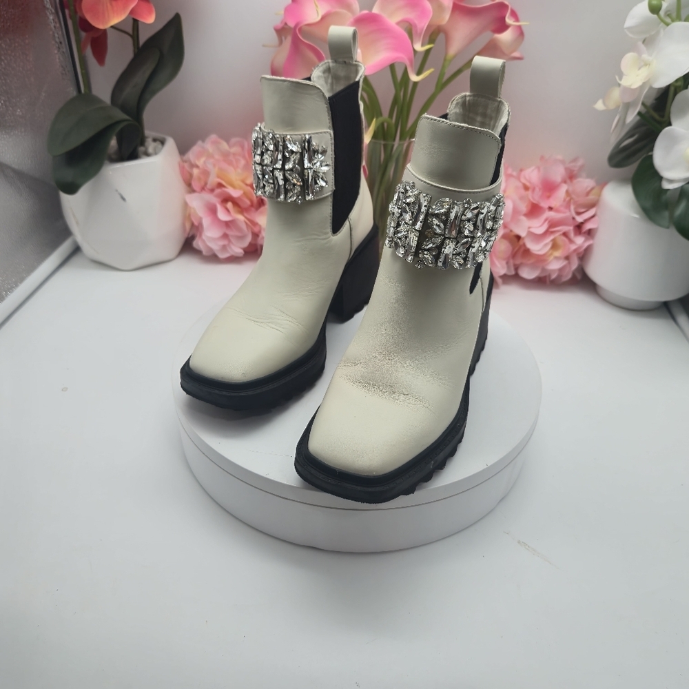 New Karl Lagerfeld Ivory Paris Embellished Platform Cavin Ankle Boots 6.5 - Picture 11 of 14
